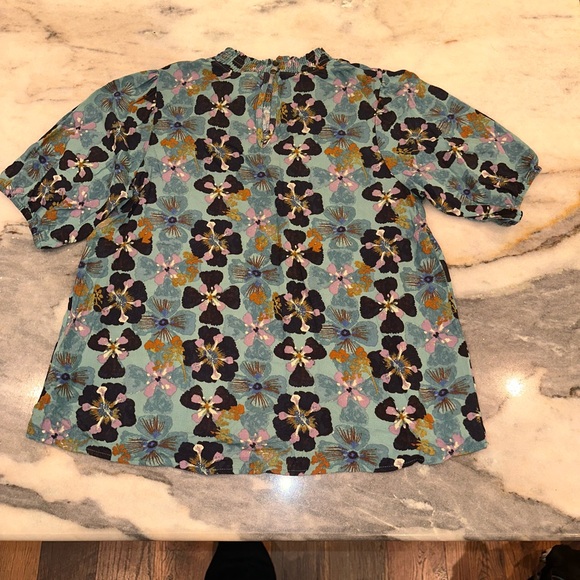 Know Rose Size Small Oversized Floral Print Women's Top - Picture 9 of 9